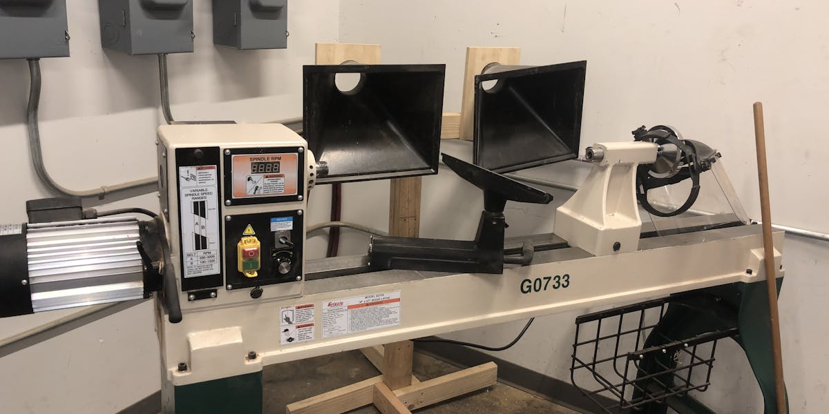 Photo of 18" X 47" Wood Lathe