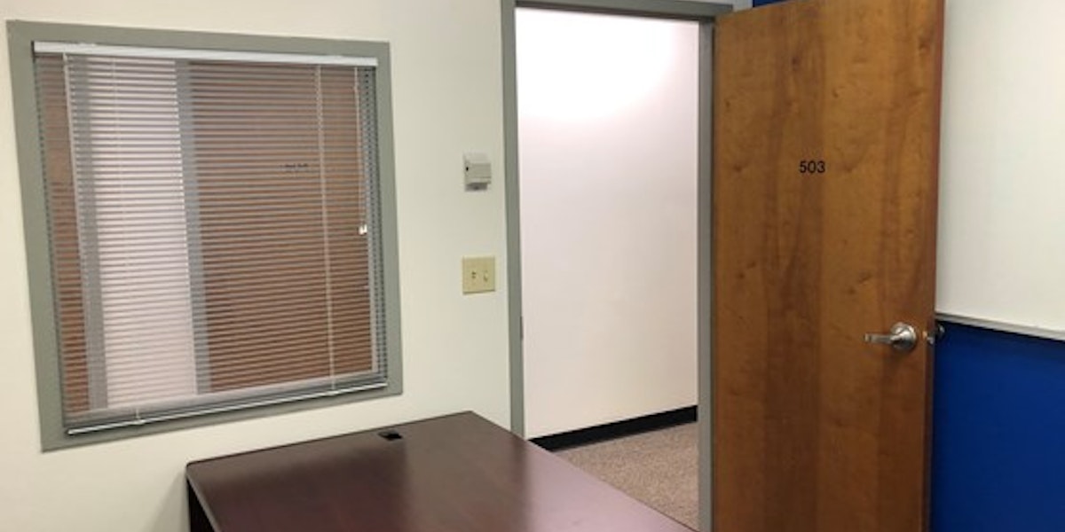 Photo of Coworking Office - Room 503