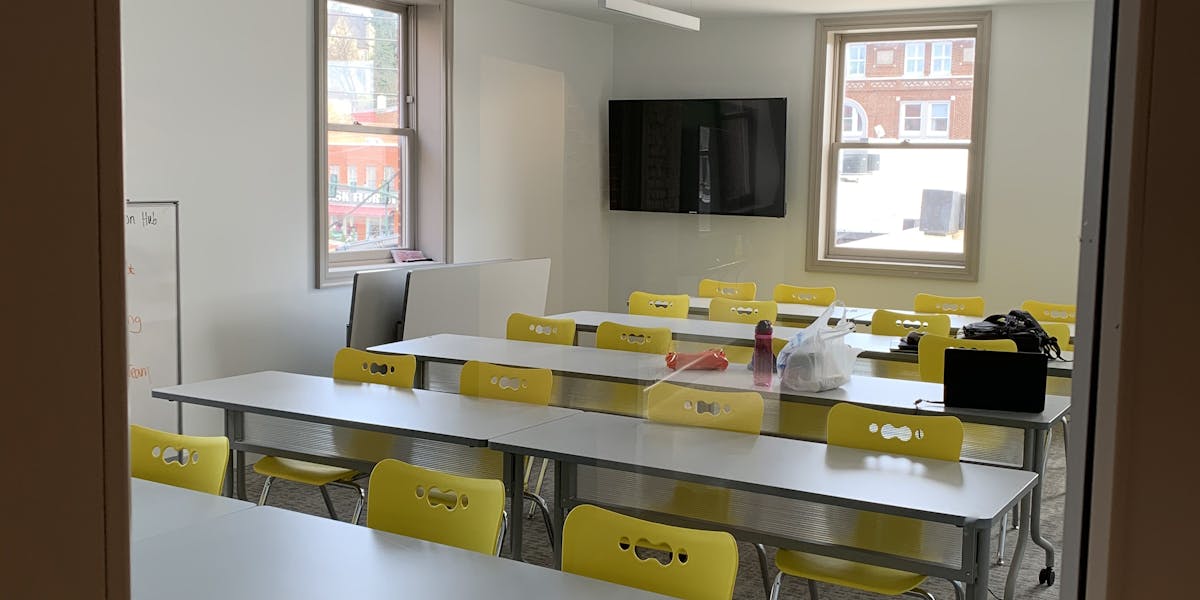 Photo of Classroom (25 person)