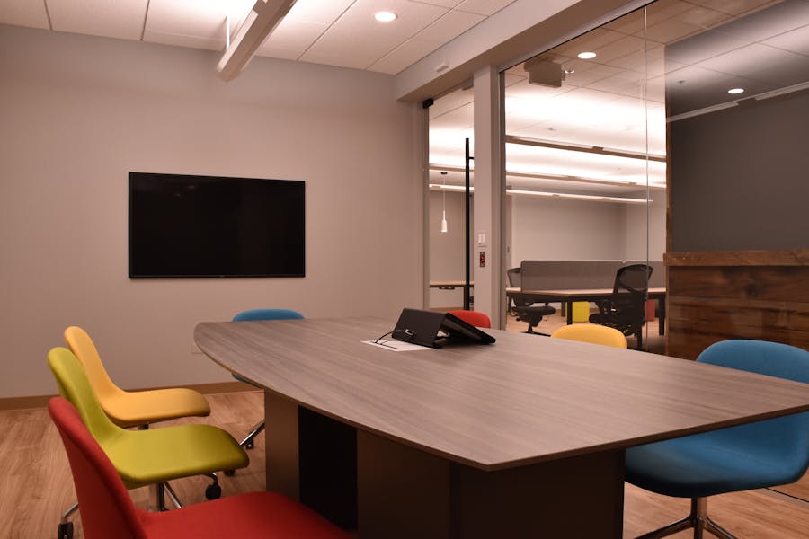 Photo of 8-Person Conference Room