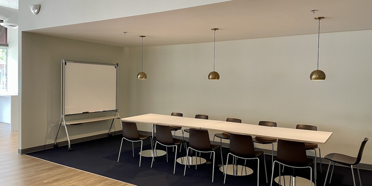 Photo of Board Room (semi-private)/Medium Meeting Room