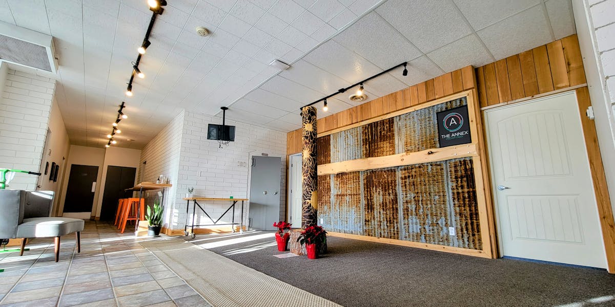 Photo of Annex Tour