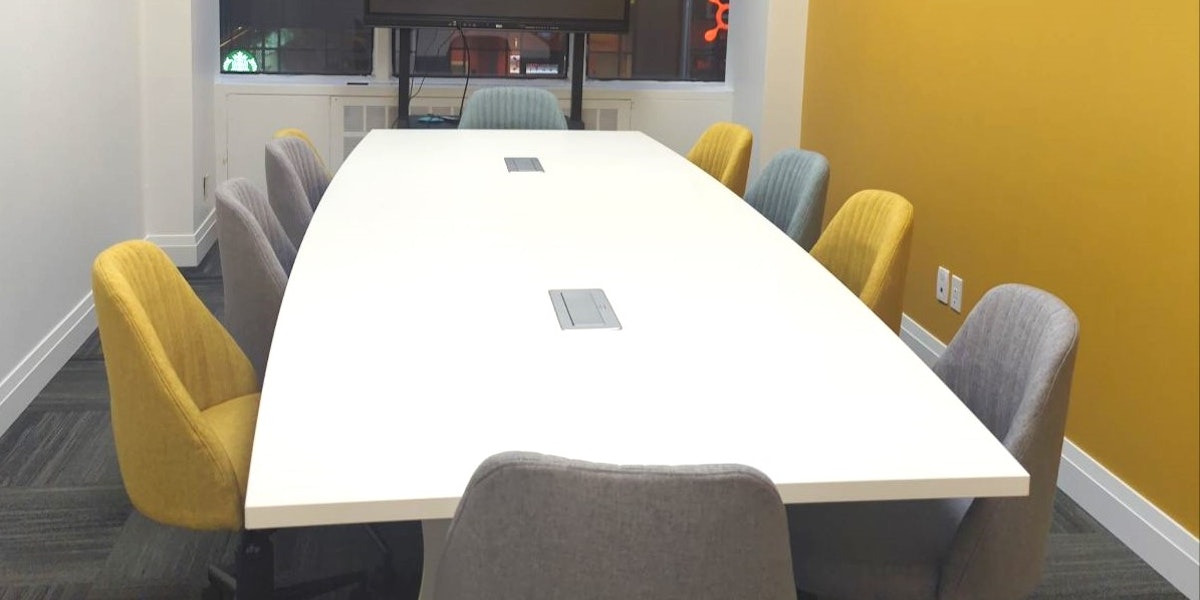 Photo of Small Boardroom - HOURLY (2 hrs min required)