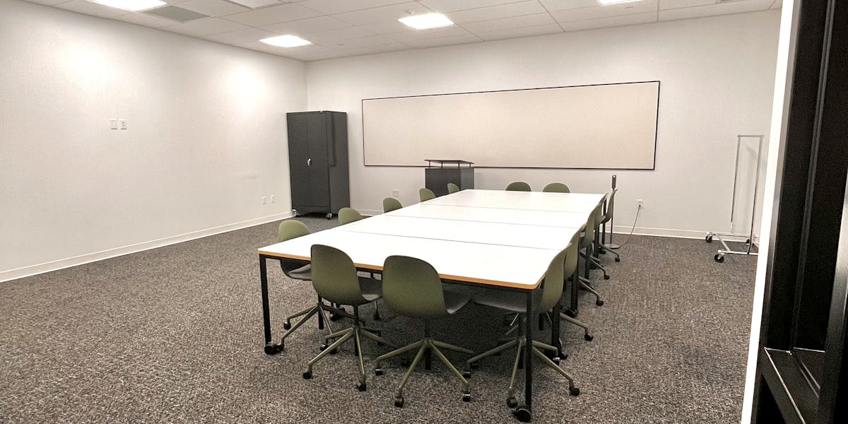 Photo of Large Conference Room 107 $100 P/H