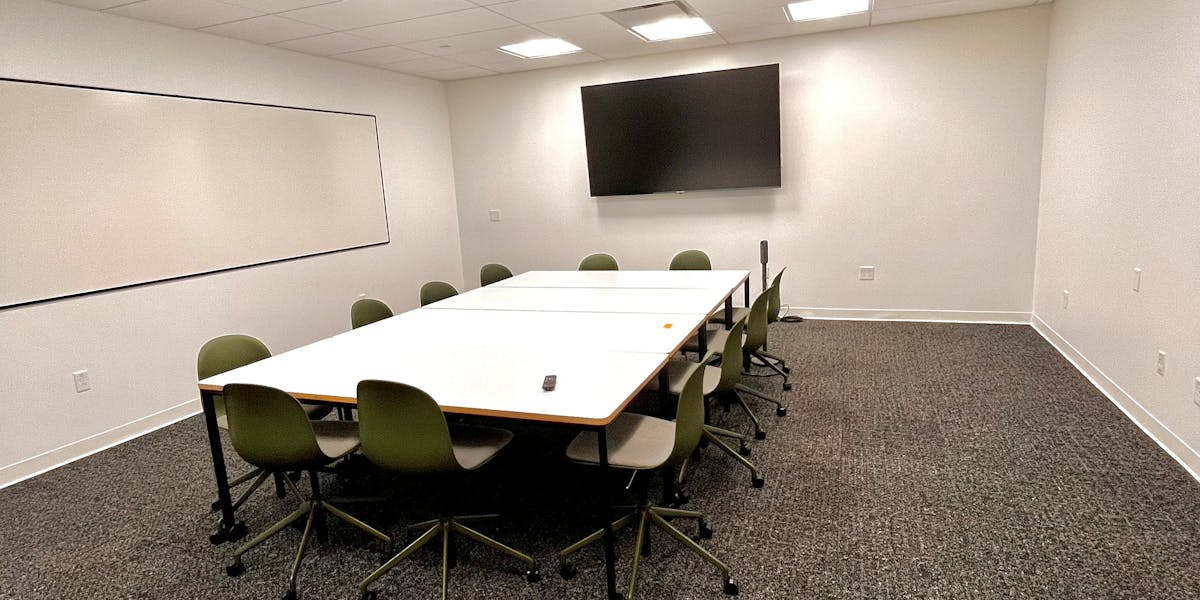 Photo of Large Conference Room 112 $100 P/H