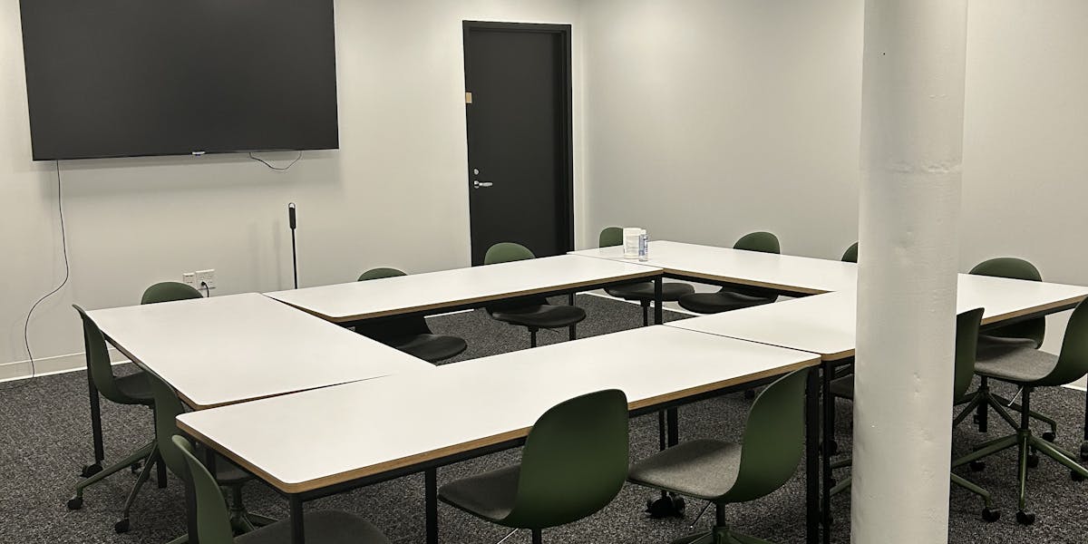 Photo of Large Conference Room 205 $100 P/H