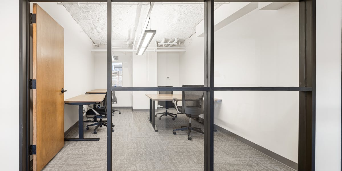 Photo of 4 Person Private Office (204)
