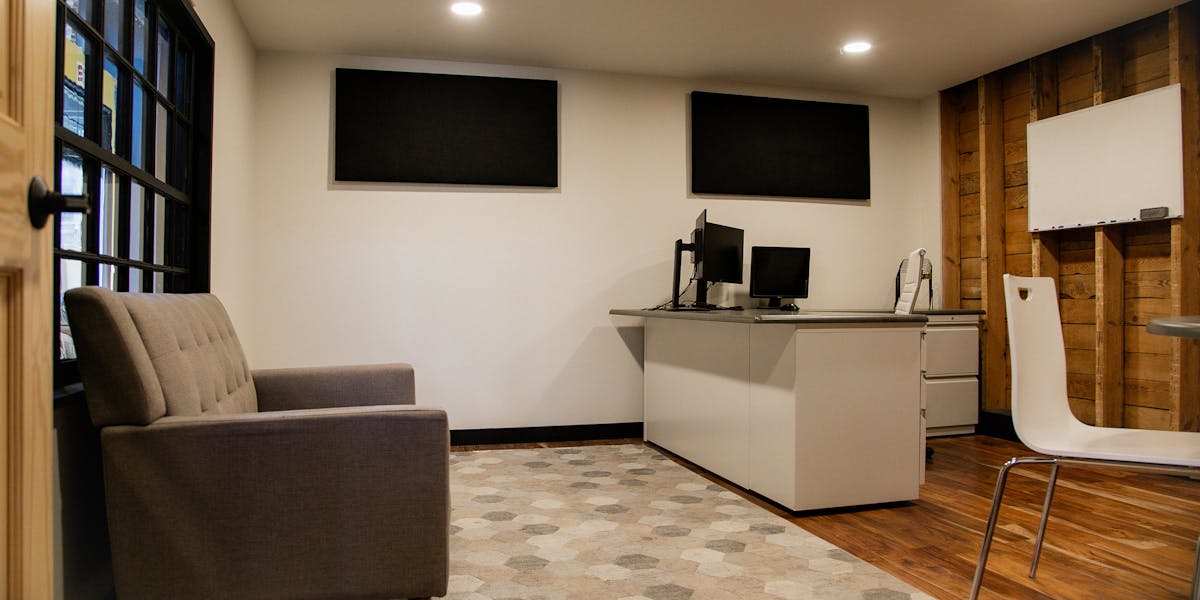 Photo of Large Private Office