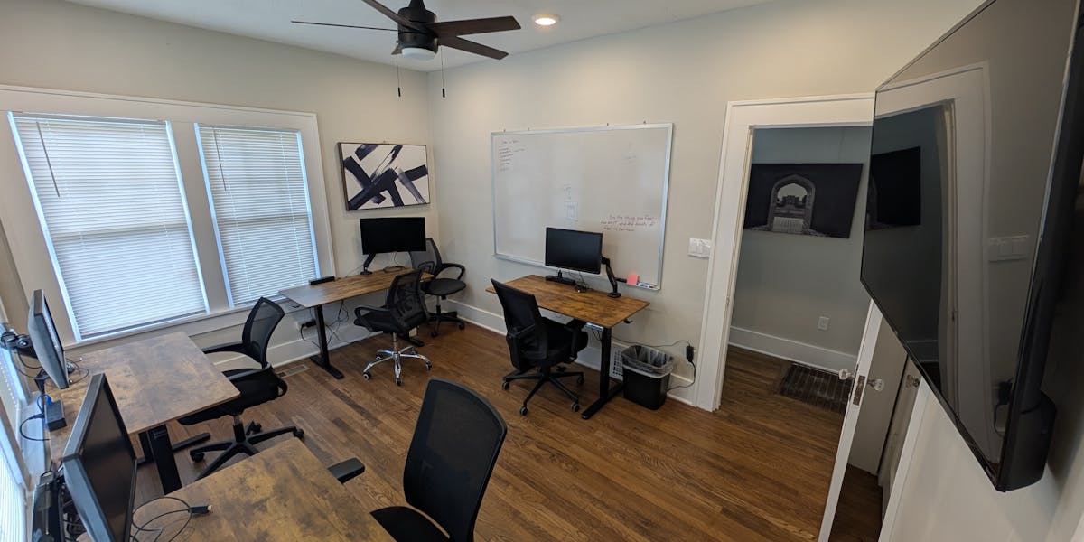 Photo of Tulsa Boston House - Flex Desk 4