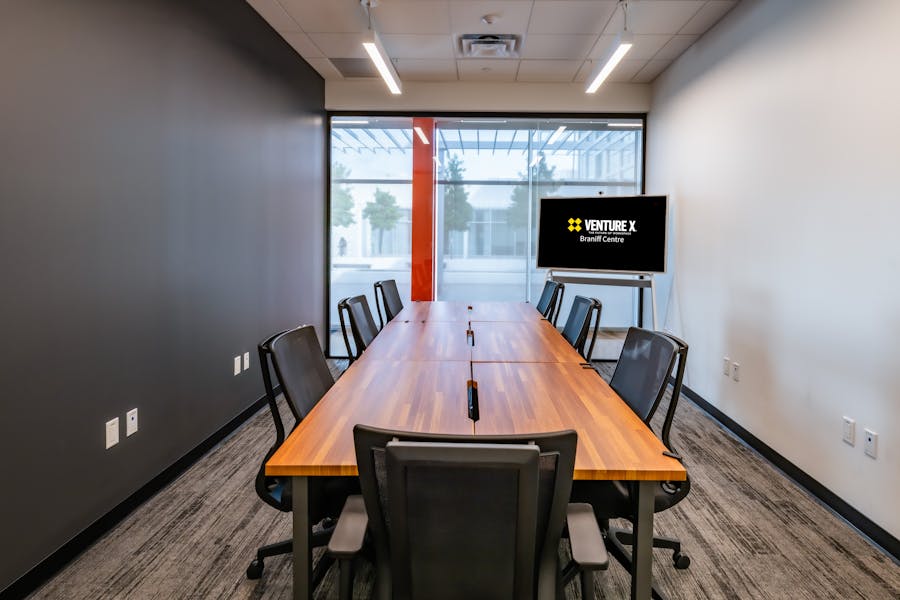 Photo of Arrivals Conference Room (112) 