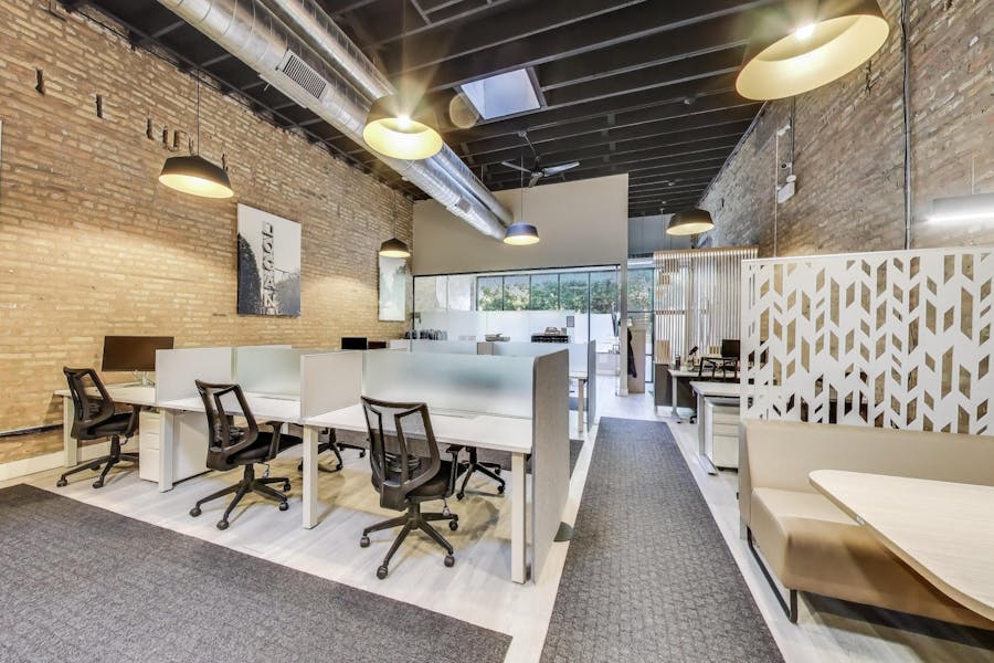 Photo of Hot Desk (HD02)