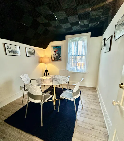 Photo of Centre St. Office #2 (DAILY - HIVE MEMBERS ONLY) $140 +HST