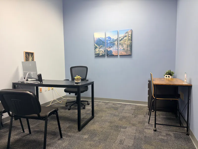 Photo of Office 210-F