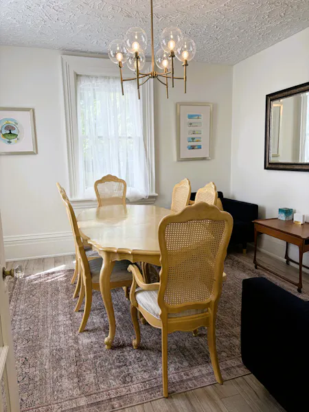 Photo of Centre St. Salon Meeting Room (DAILY - HIVE MEMBERS ONLY) $350 +HST