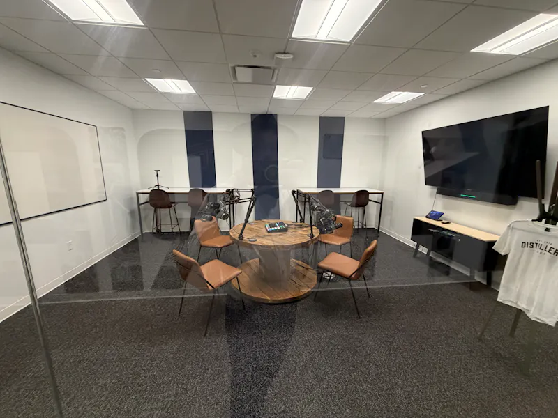 Photo of Creative | Podcast Studio 115 $100 P/H